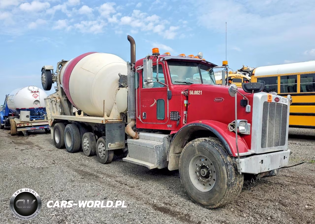 2013 Peterbilt 365