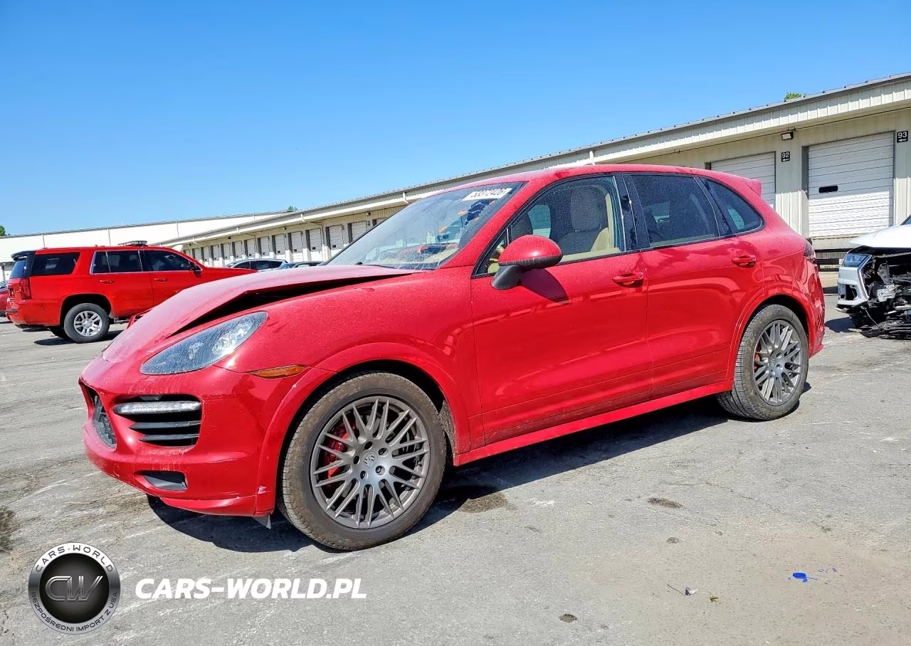2013 Porsche Cayenne Gts