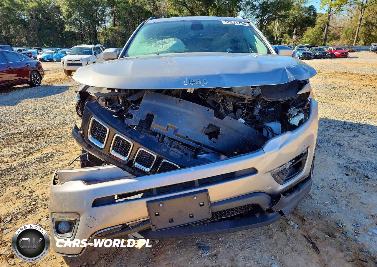 2019 Jeep Compass Latitude VIN:3C4NJCBB5KT814900 - 5