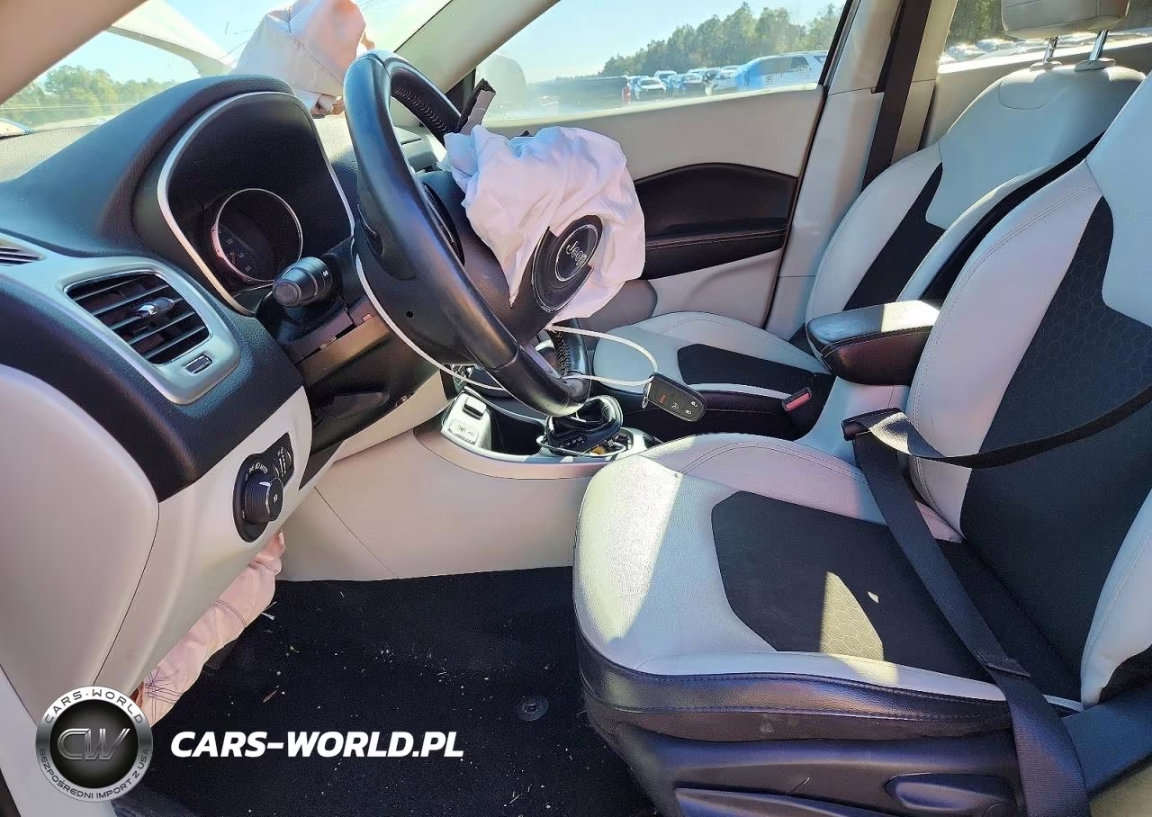 2019 Jeep Compass Latitude VIN:3C4NJCBB5KT814900 - 7