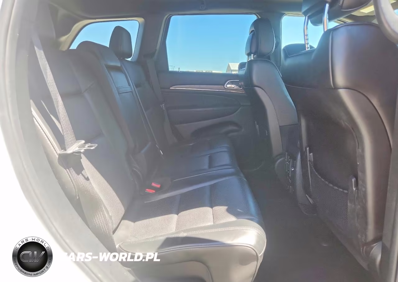 2018 Jeep Grand Cherokee Overland VIN:1C4RJFCG9JC360304 - 10