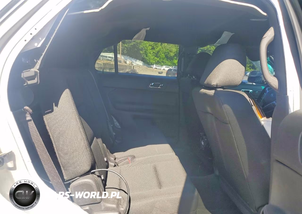 2015 Ford Explorer Police Interceptor VIN:1FM5K8AR2FGC67910 - 11