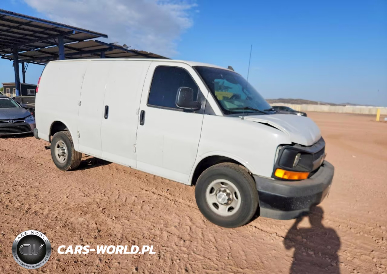 2017 Chevrolet Express G2500 VIN:1GCWGAFFXH1113208 - 4