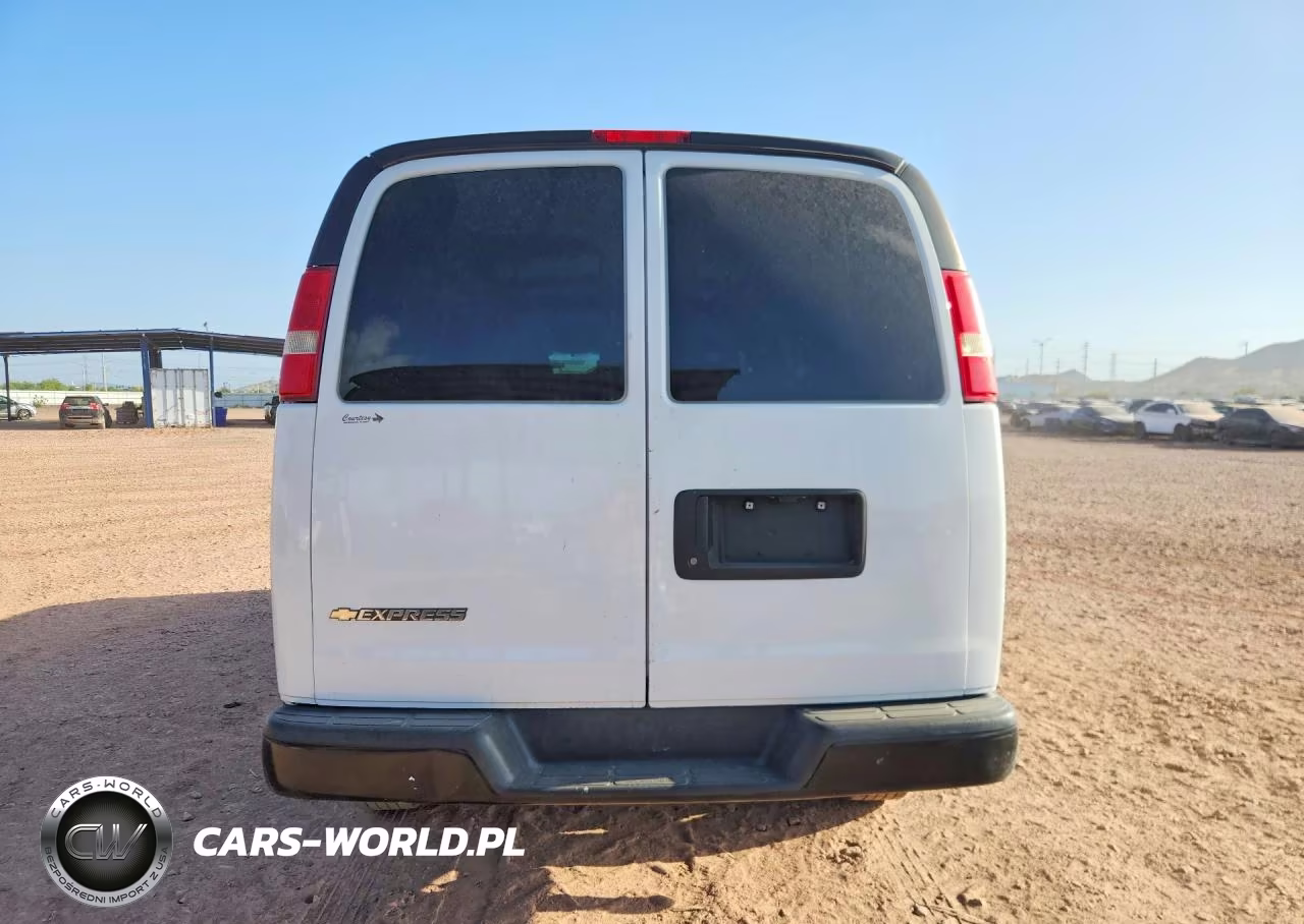 2017 Chevrolet Express G2500 VIN:1GCWGAFFXH1113208 - 6