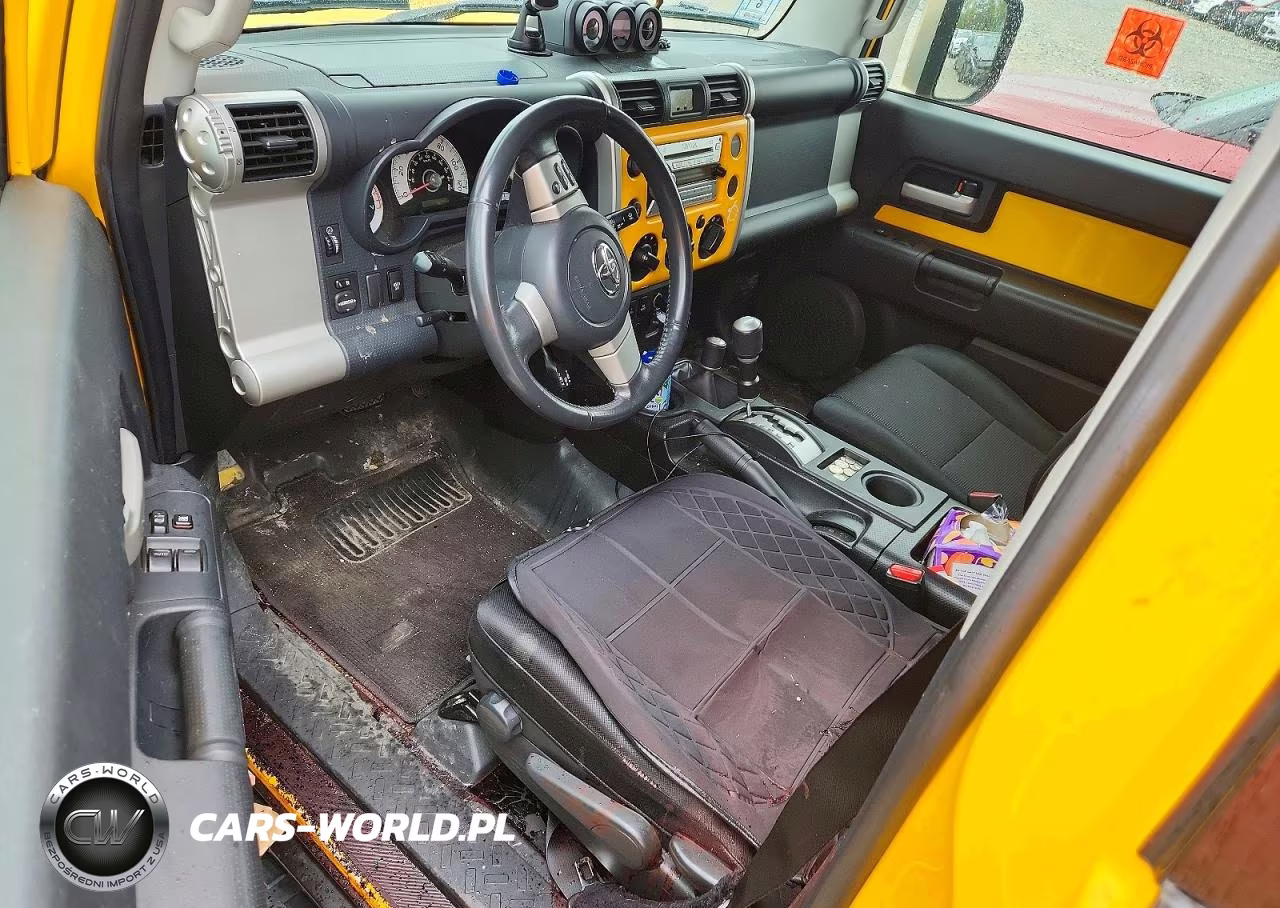 2010 Toyota Fj Cruiser Base VIN:JTEBU4BF8AK071843 - 8