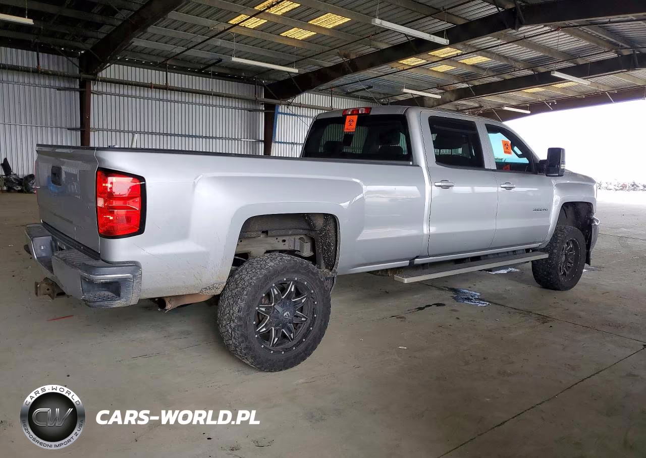 2018 Chevrolet Silverado K3500 Lt VIN:1GC4KZEY9JF126127 - 3