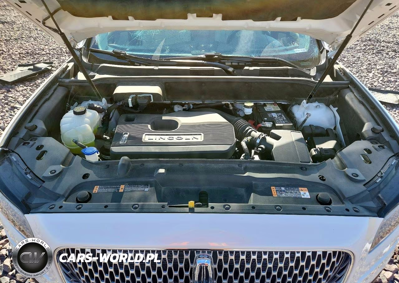 2019 Lincoln Nautilus Reserve VIN:2LMPJ8L93KBL41947 - 12