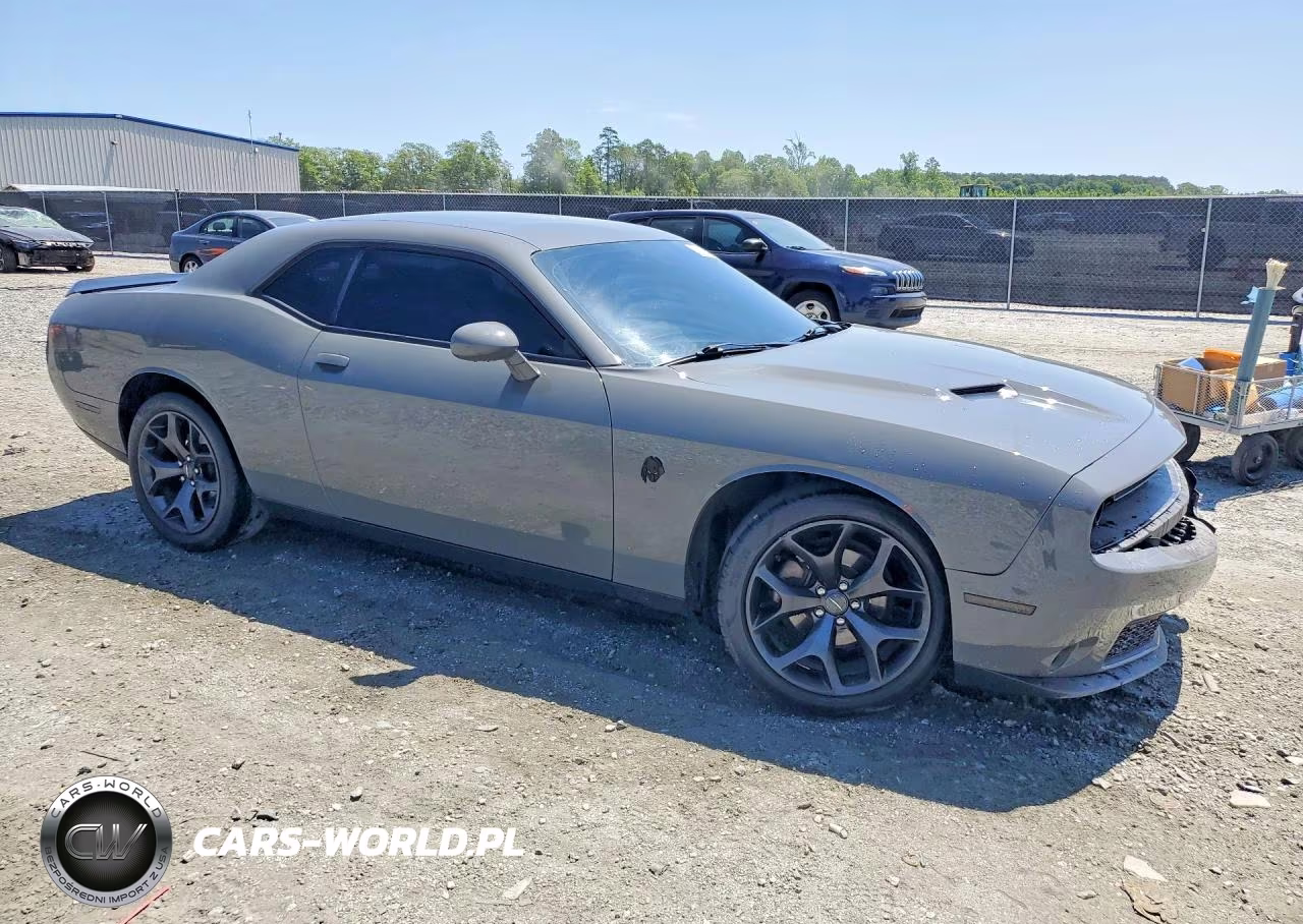 2023 Dodge Challenger Sxt VIN:2C3CDZAG4PH601990 - 4