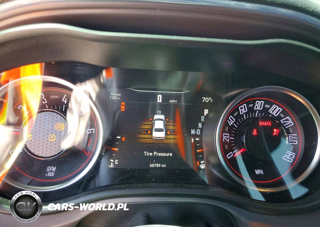 2023 Dodge Challenger Sxt VIN:2C3CDZAG4PH601990 - 9