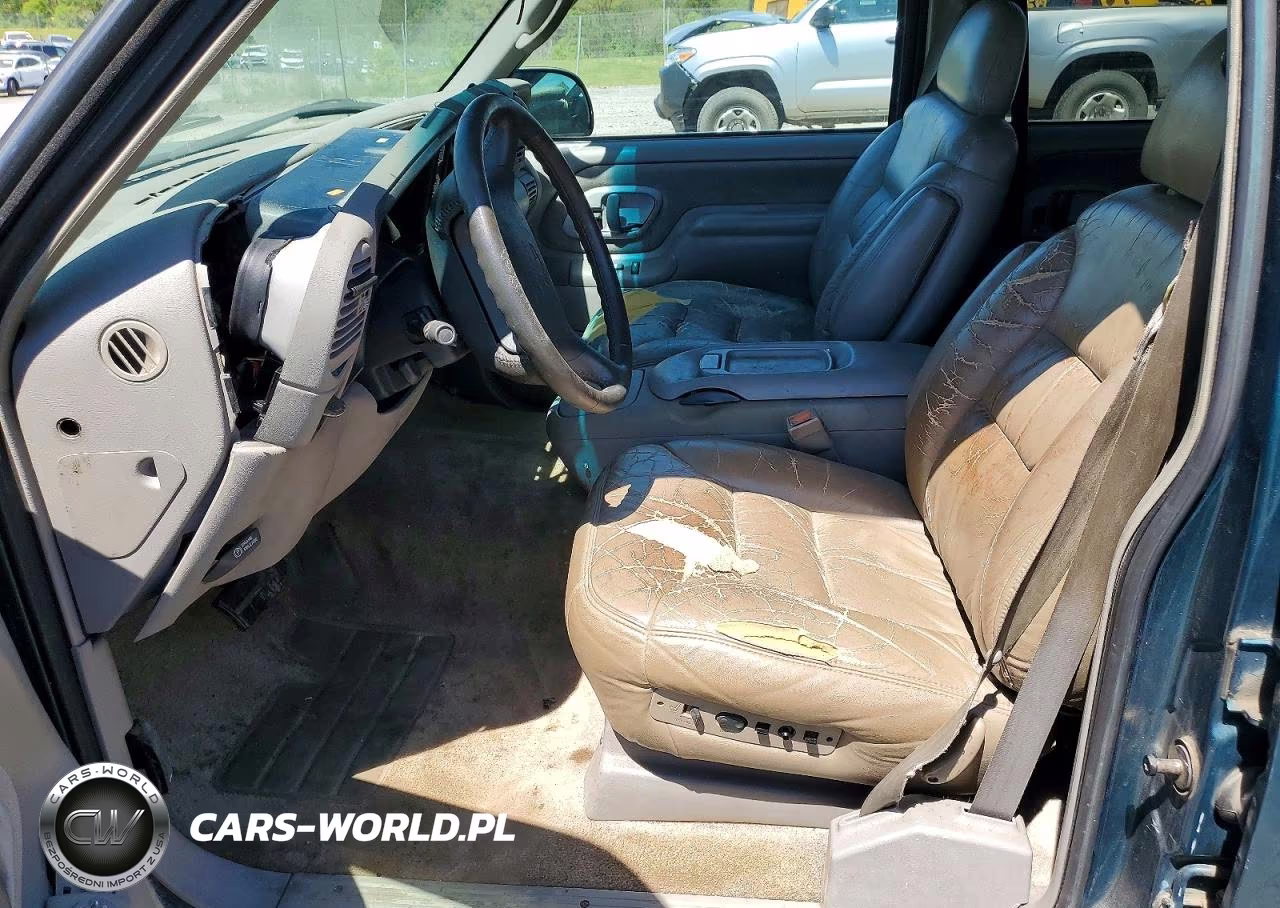 1997 Chevrolet Tahoe K1500 VIN:1GNEK13R1VJ440432 - 7