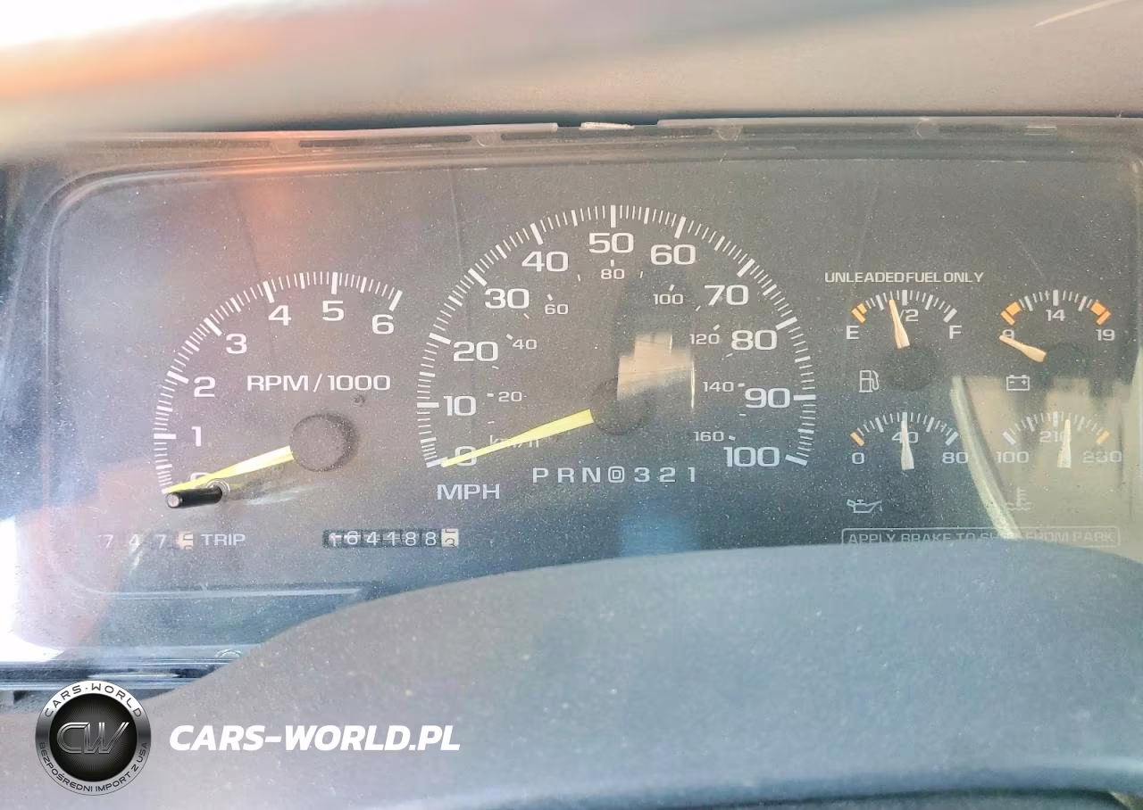 1997 Chevrolet Tahoe K1500 VIN:1GNEK13R1VJ440432 - 9