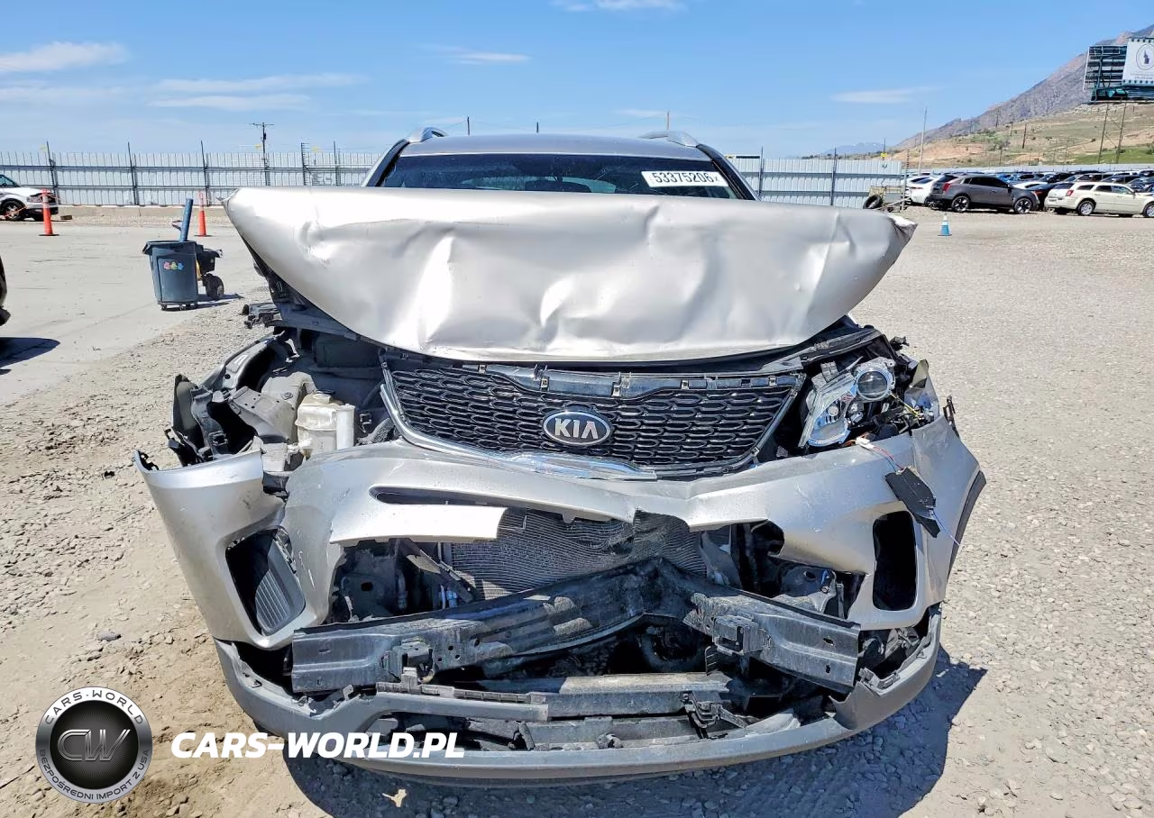 2015 Kia Sorento Lx VIN:5XYKTDA70FG659900 - 5