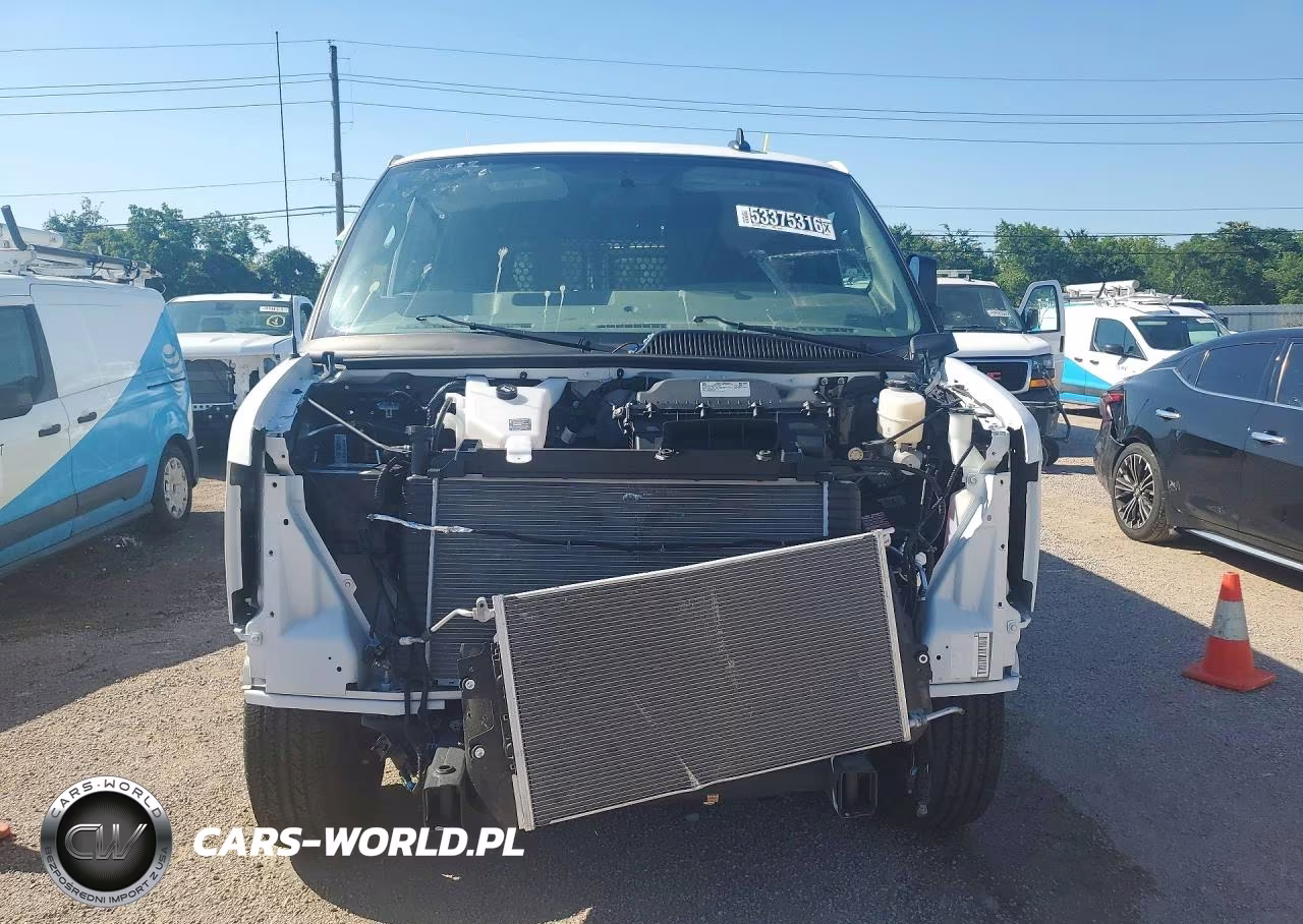 2025 Chevrolet Express 2500 Cargo Delivery Van VIN:1GCWGAFP751260425 - 5