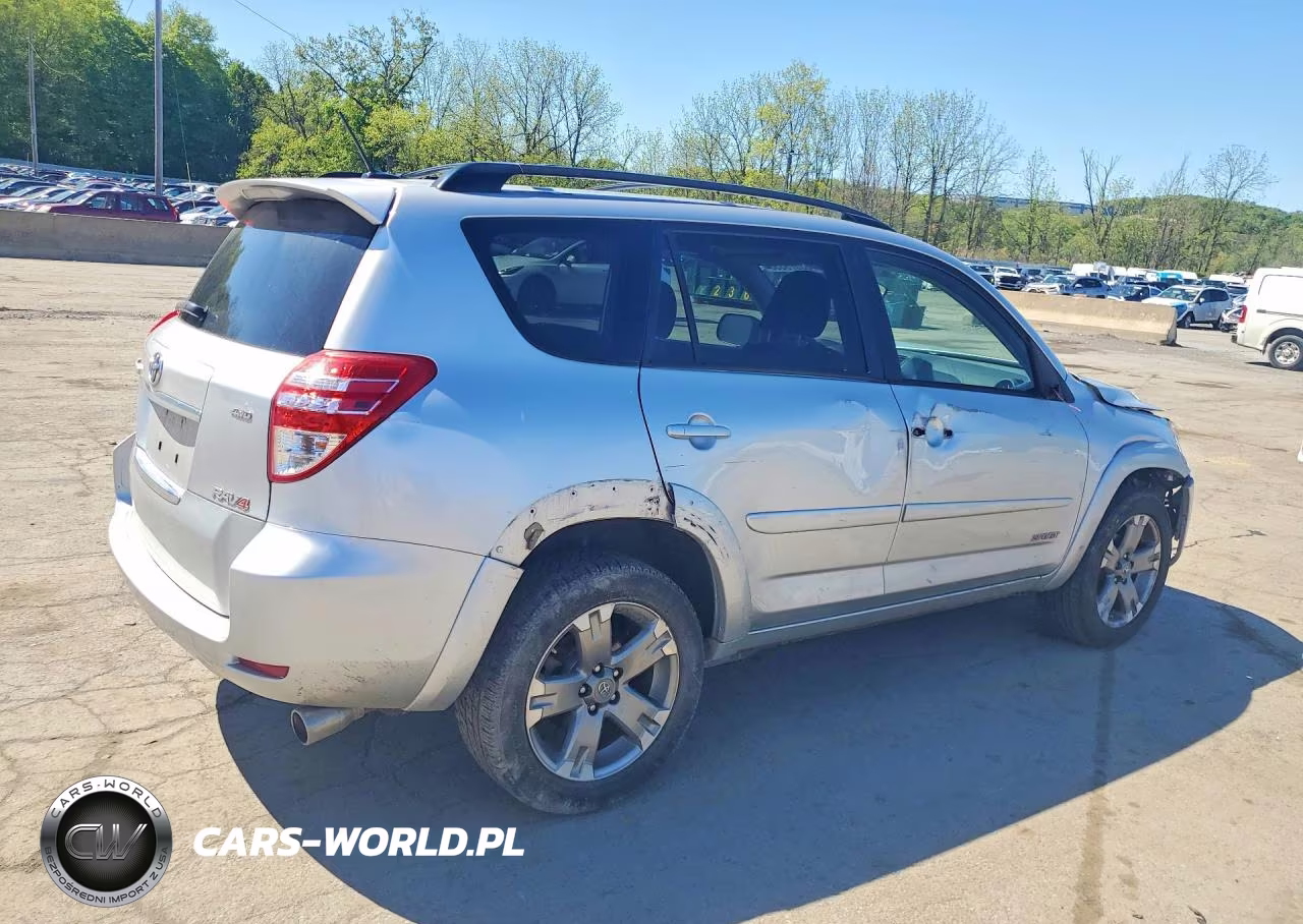 2011 Toyota Rav4 Sport VIN:JTMRK4DV1B5102623 - 3