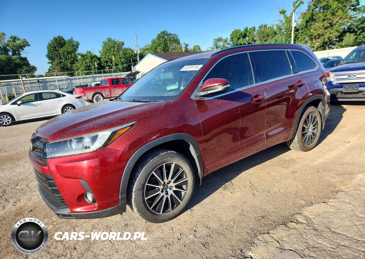 2017 Toyota Highlander Se
