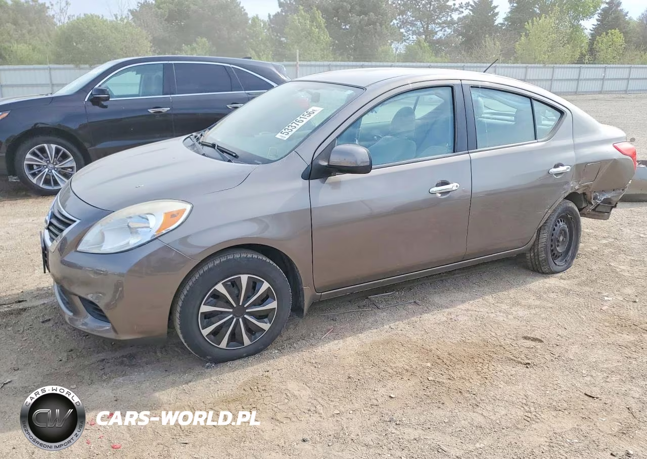2012 Nissan Versa 1.6 S