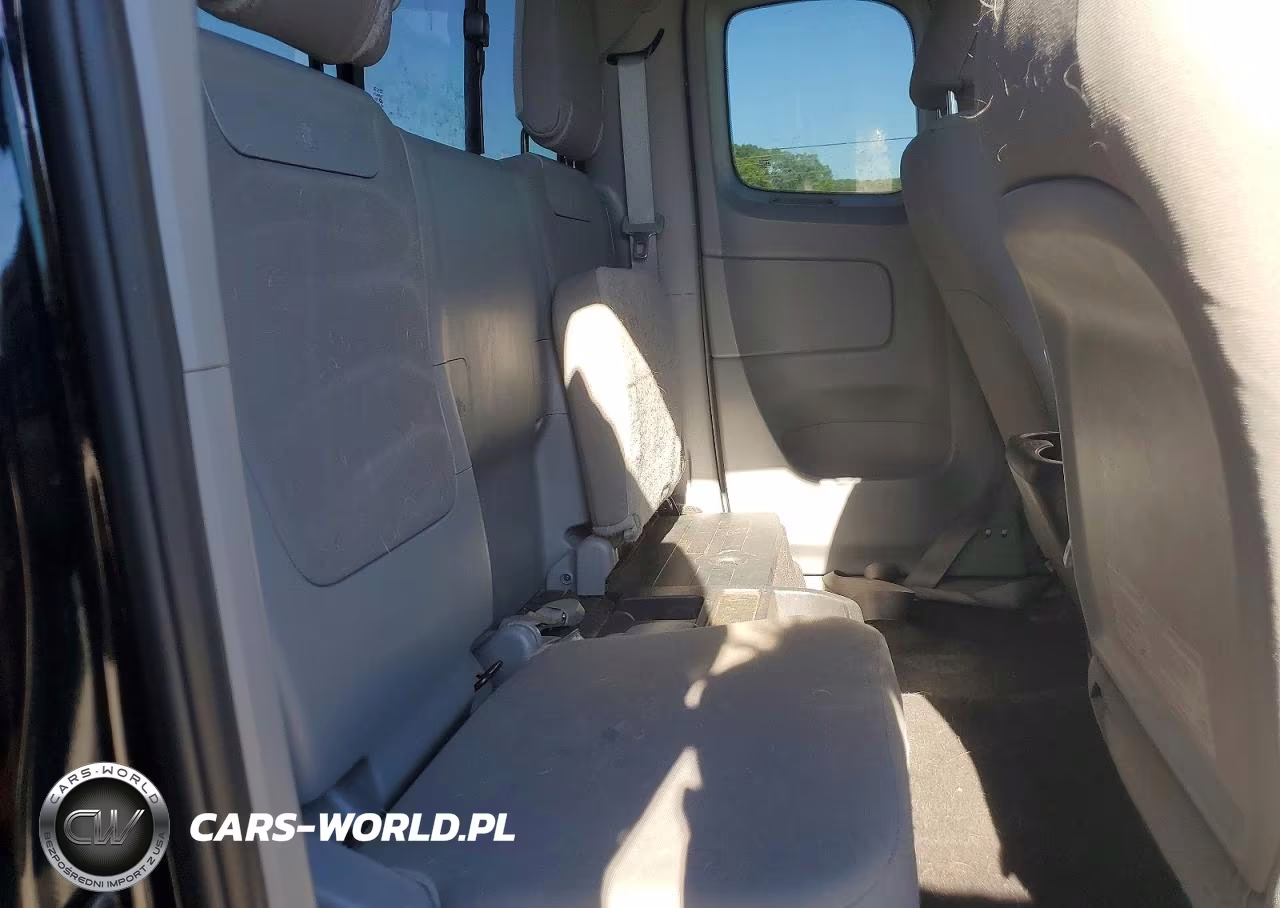 2014 Toyota Tacoma Access Cab VIN:5TFTX4CN7EX039979 - 10