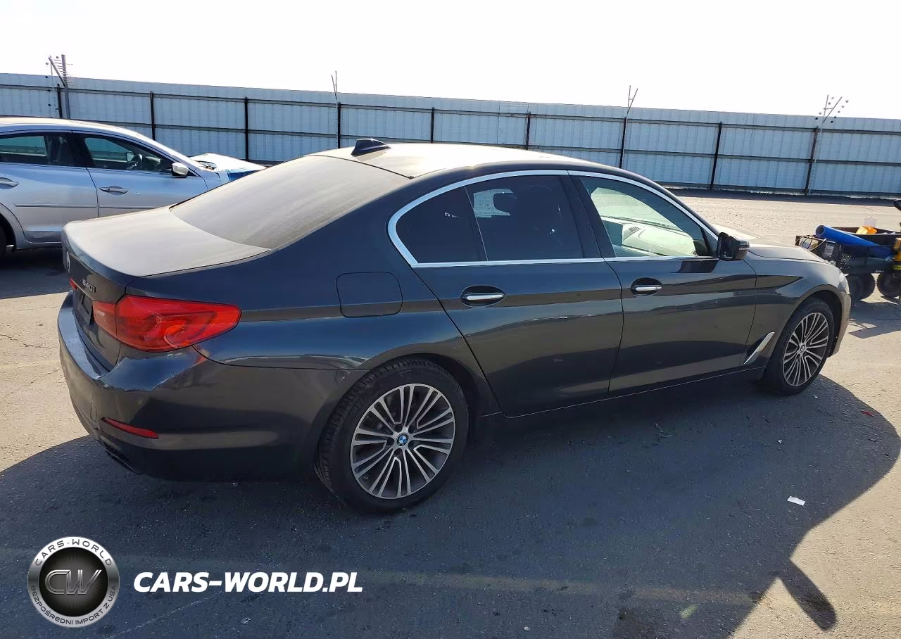 2018 BMW 540 I VIN:WBAJE5C58JWA95903 - 3
