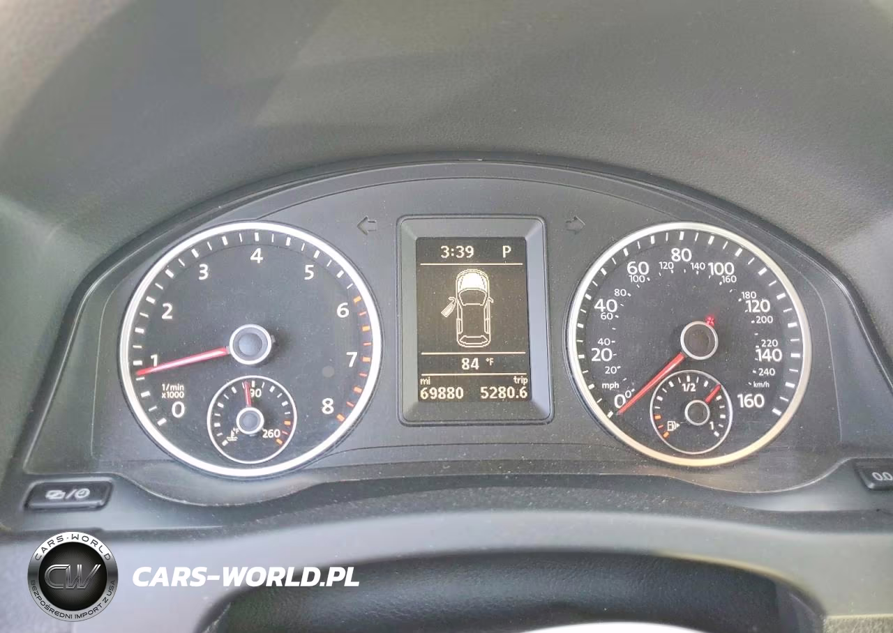 2017 Volkswagen Tiguan S VIN:WVGAV7AXXHK030001 - 9