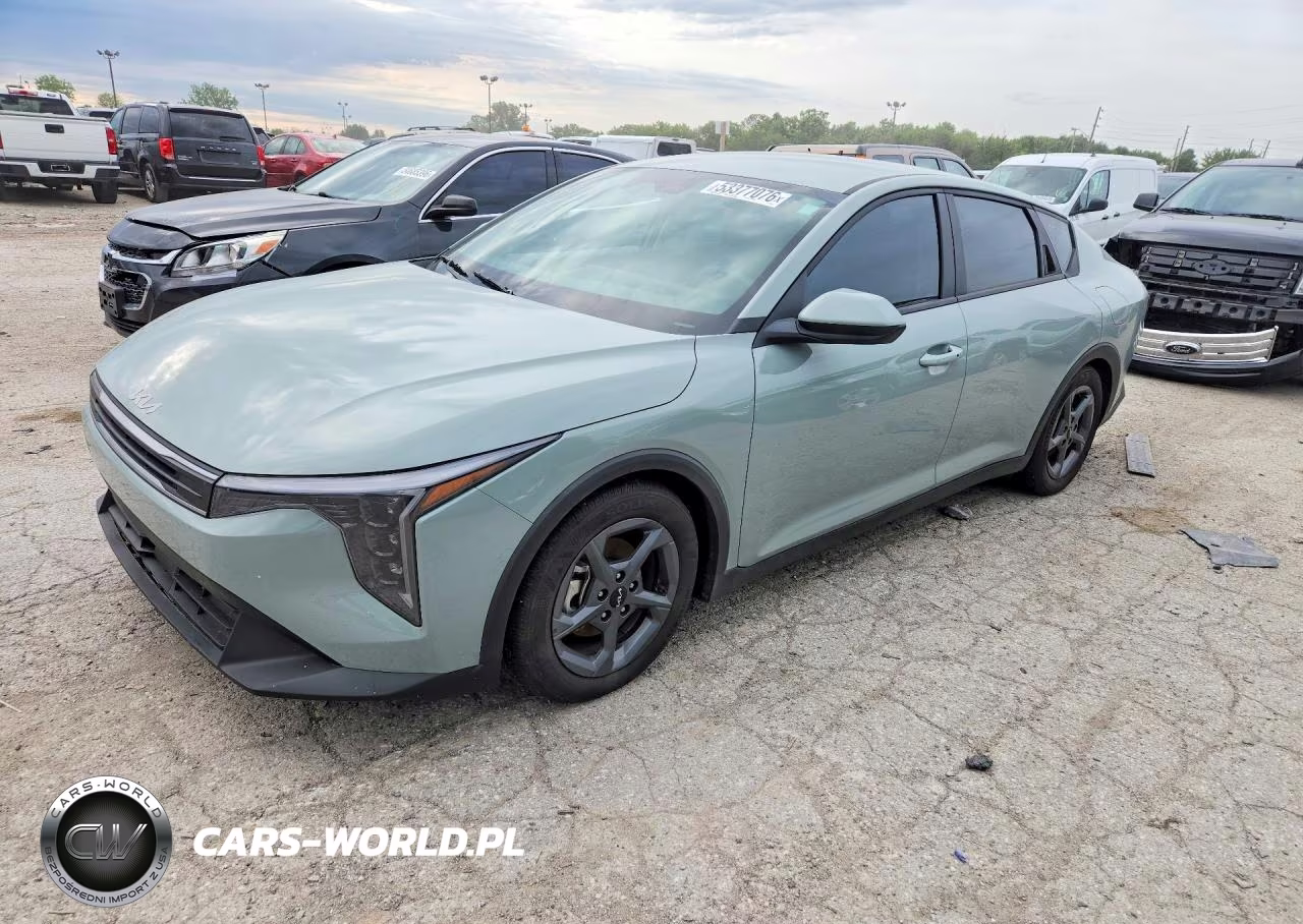 2025 Kia K4 Lxs – zdjęcie 1 z 12