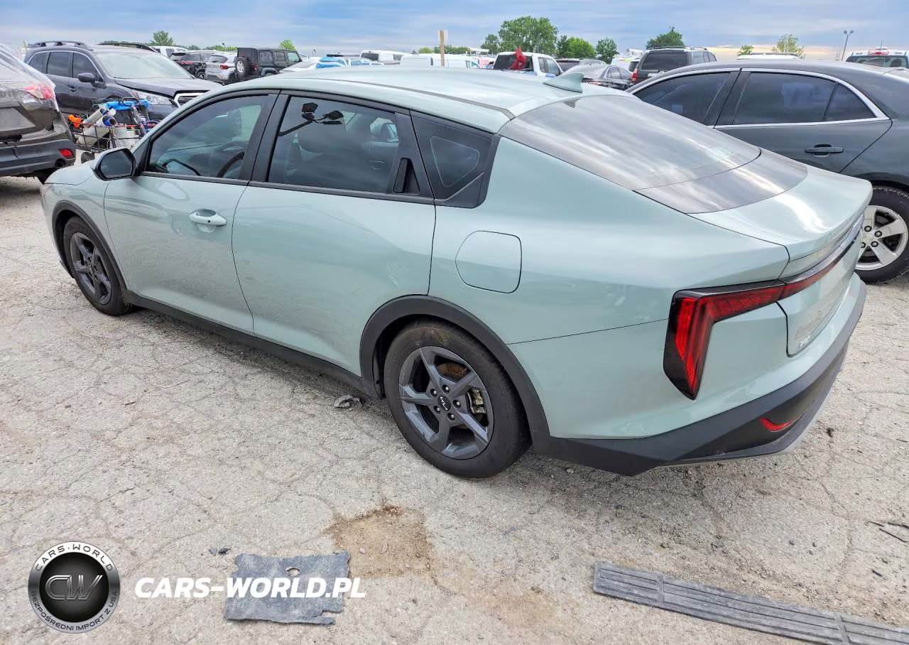 2025 Kia K4 Lxs VIN:3KPFT4DE4SE108551 - 2