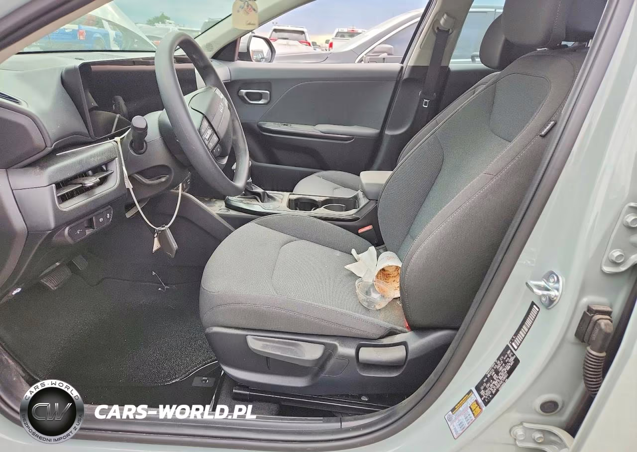 2025 Kia K4 Lxs VIN:3KPFT4DE4SE108551 - 7