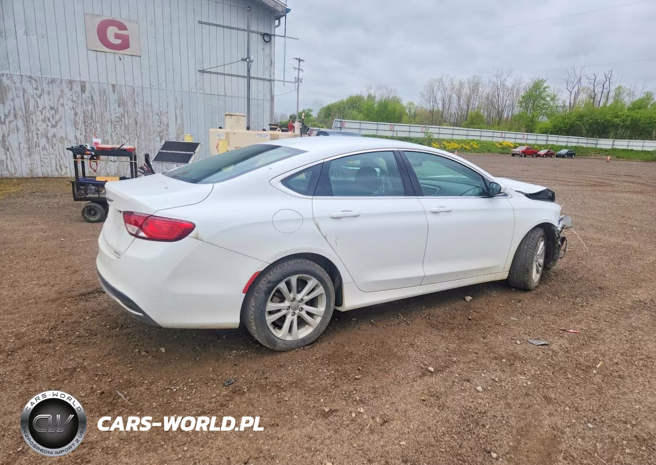 2016 Chrysler 200 Limited VIN:1C3CCCAB9GN123741 - 3