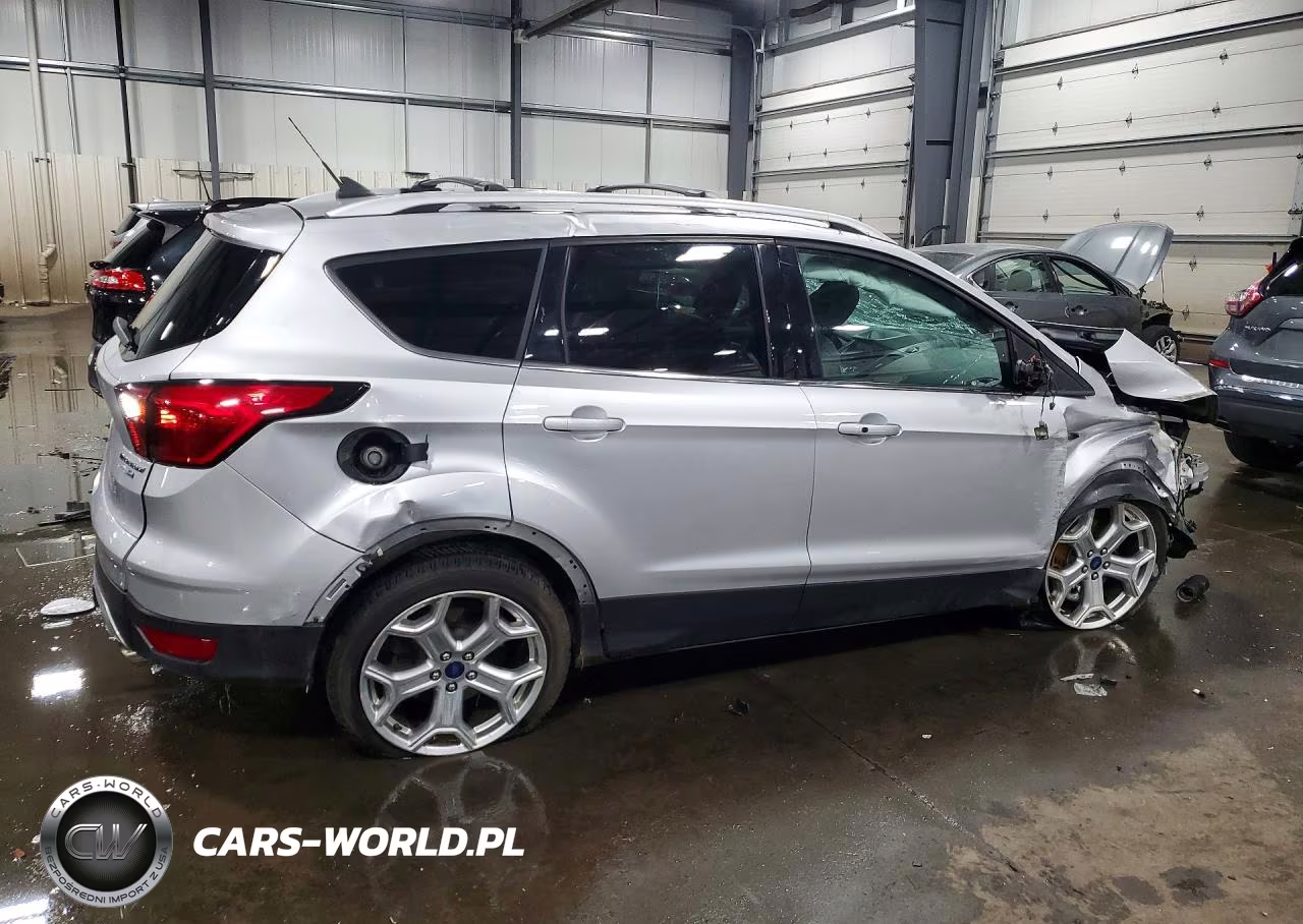 2019 Ford Escape Titanium VIN:1FMCU9J92KUC54240 - 3