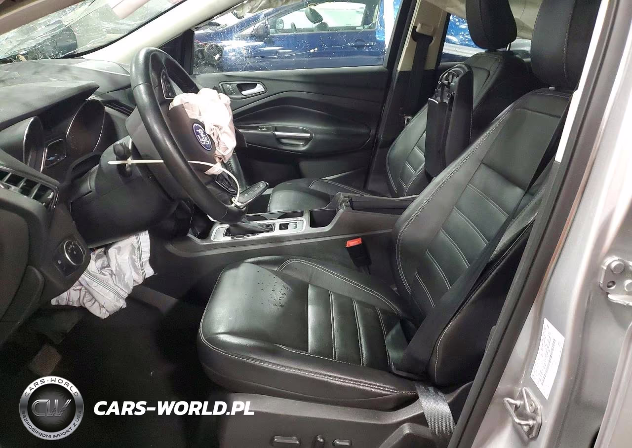 2019 Ford Escape Titanium VIN:1FMCU9J92KUC54240 - 7