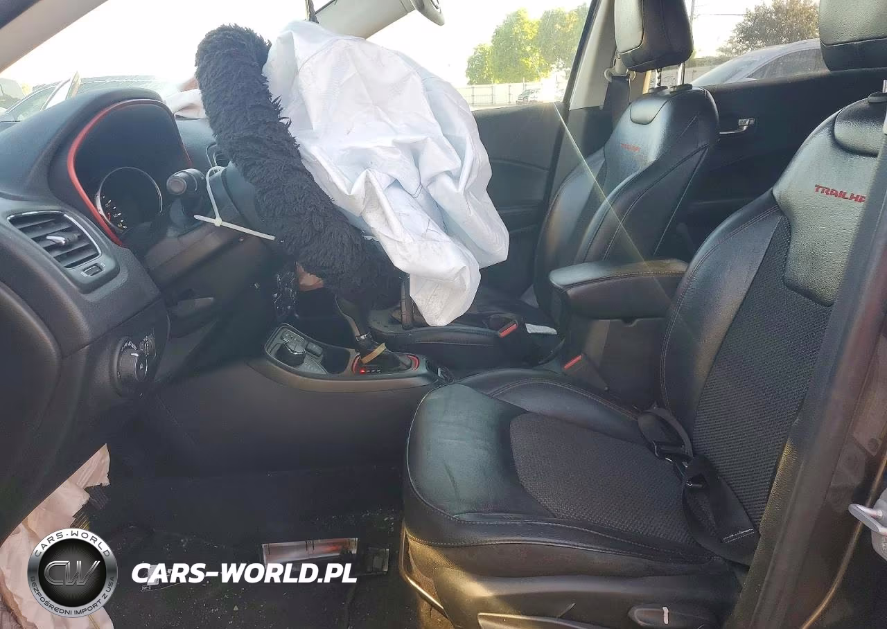 2019 Jeep Compass Trailhawk VIN:3C4NJDDB4KT775798 - 7
