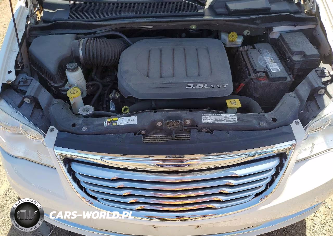 2013 Chrysler Town & Country Touring VIN:2C4RC1BGXDR745641 - 12