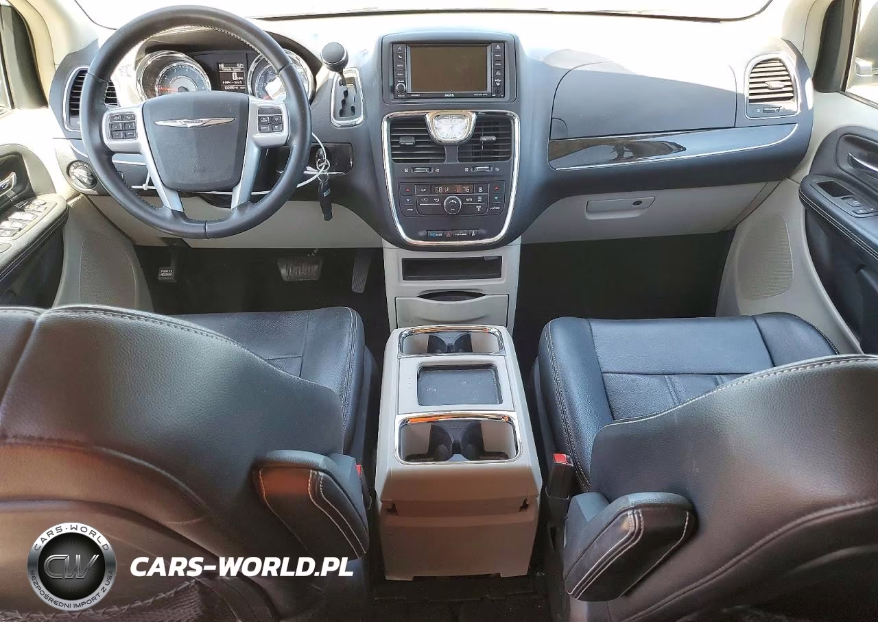 2013 Chrysler Town & Country Touring VIN:2C4RC1BGXDR745641 - 8