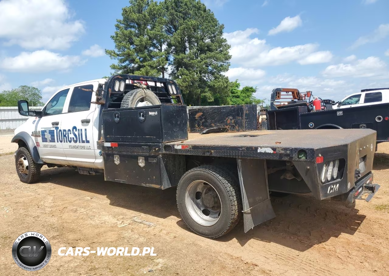 2018 Ram 5500 VIN:3C7WRNFLXJG157341 - 2