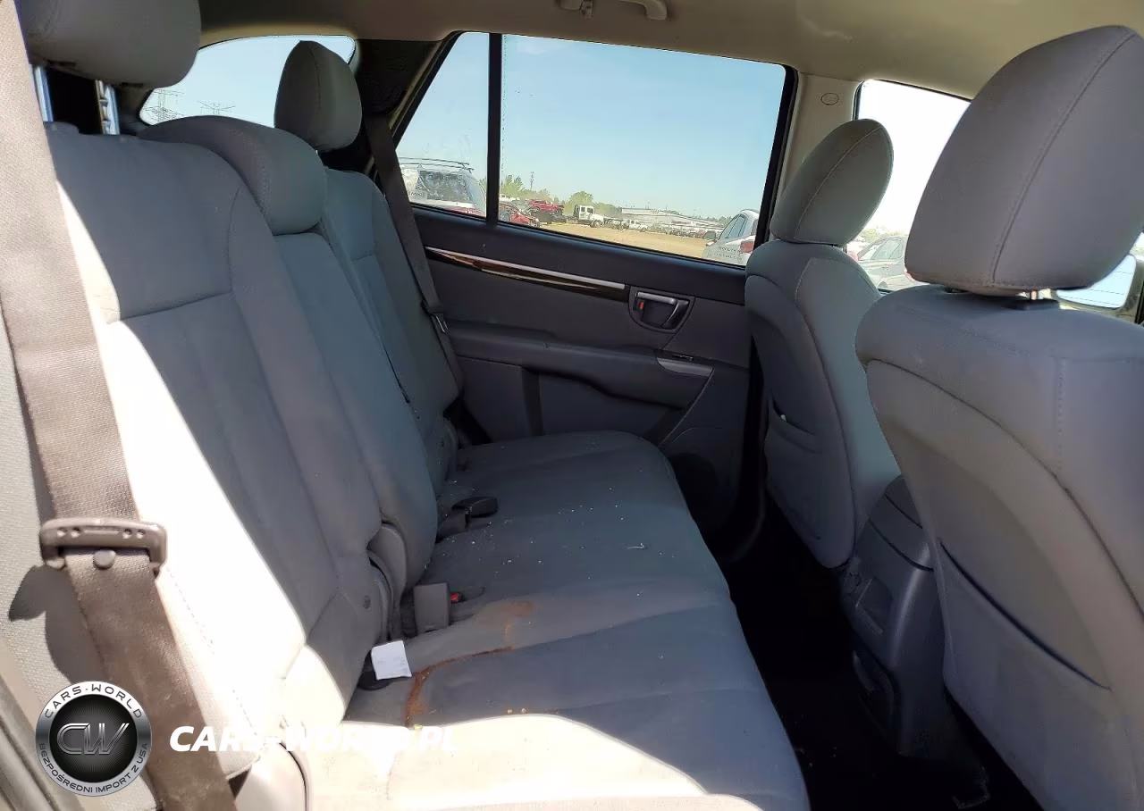 2012 Hyundai Santa Fe VIN:5XYZGDAB6CG123455 - 10