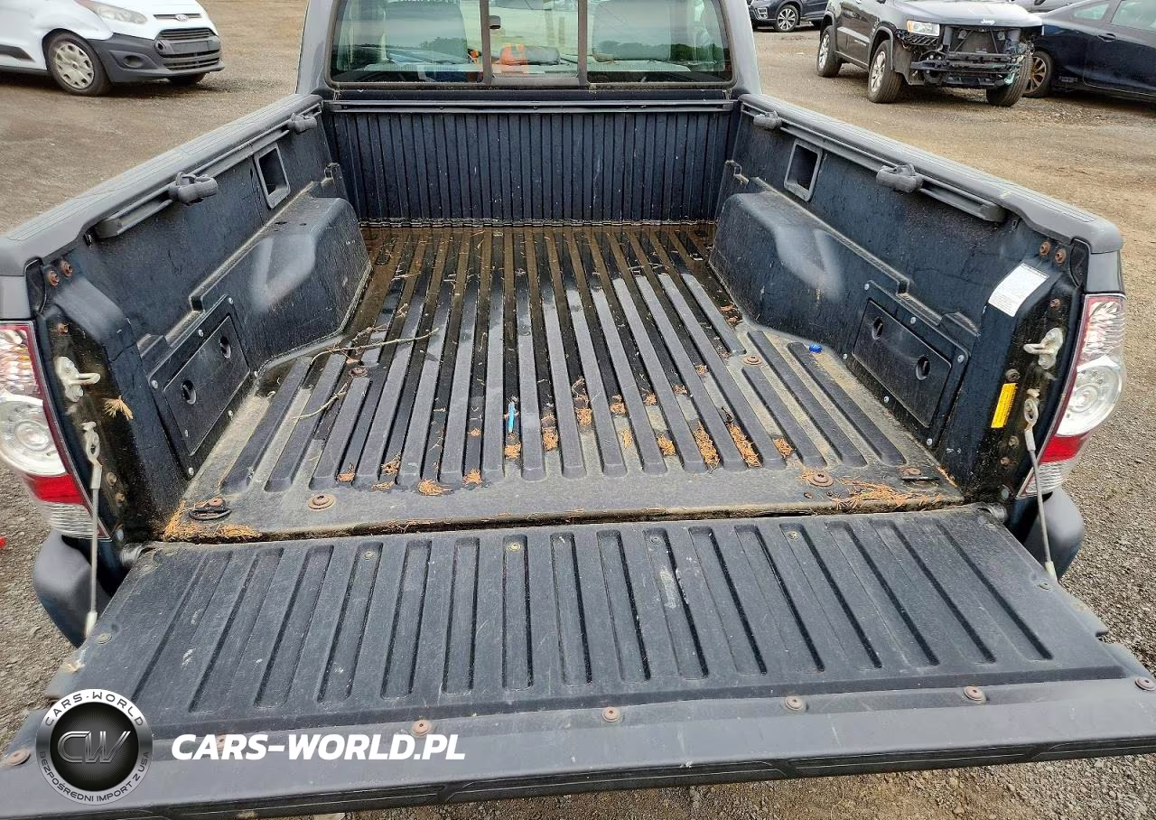 2010 Toyota Tacoma Base VIN:5TENX4CN3AZ685354 - 10