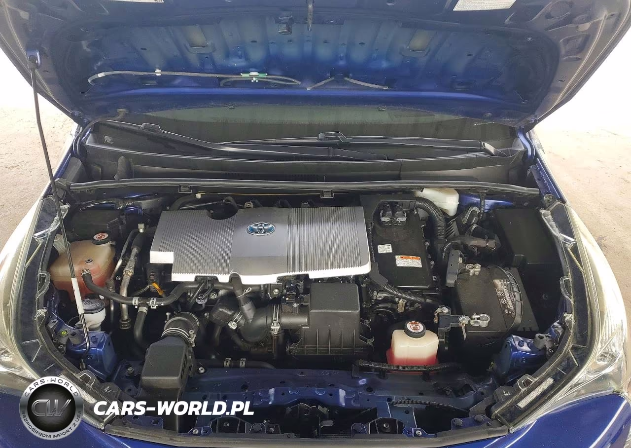 2018 Toyota Prius Four VIN:JTDKARFU5J3063230 - 11