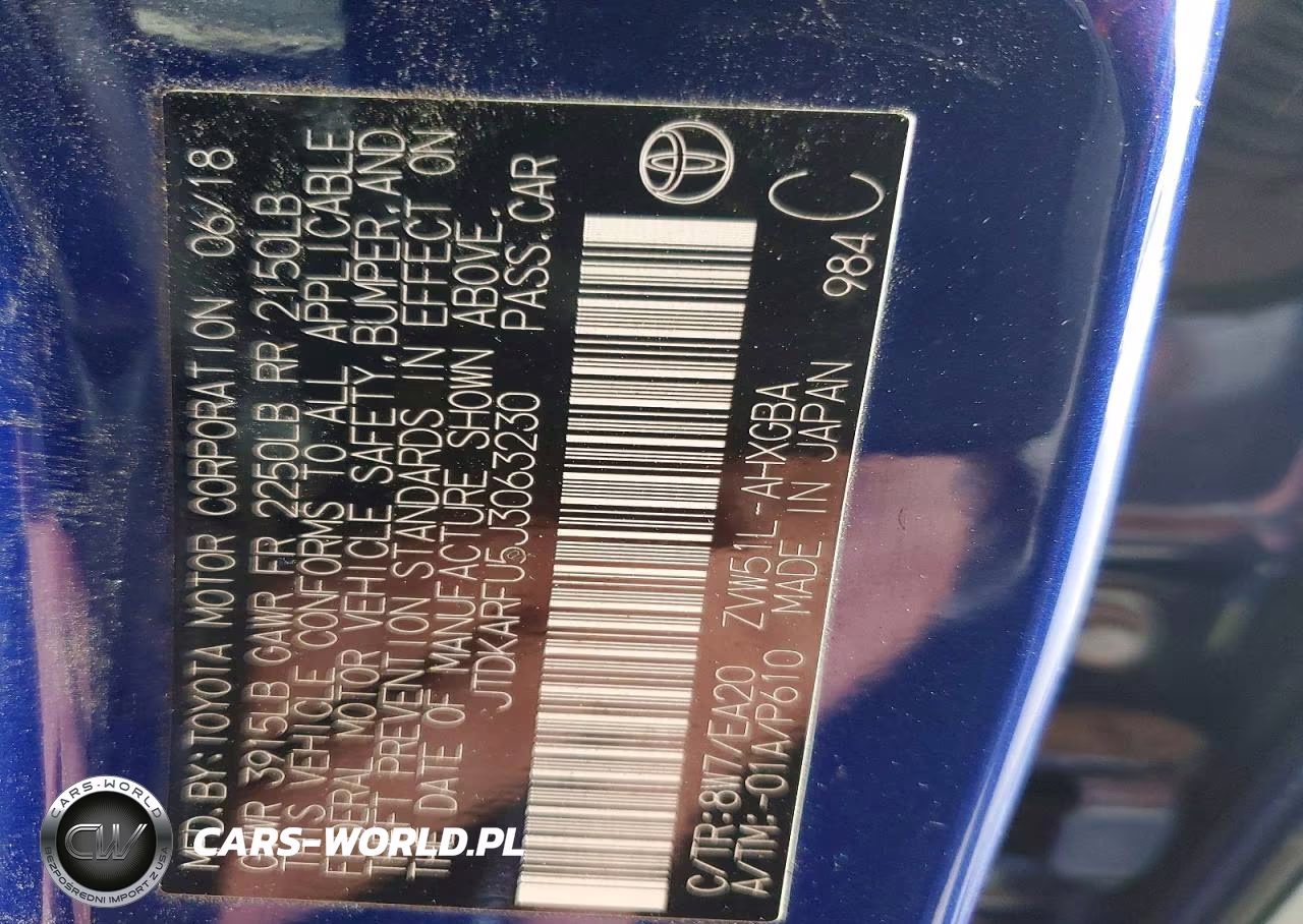 2018 Toyota Prius Four VIN:JTDKARFU5J3063230 - 13