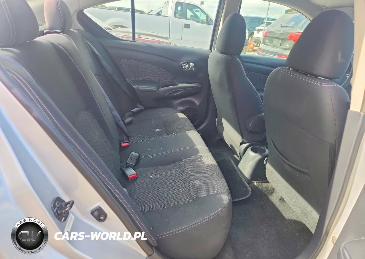 2014 Nissan Versa 1.6 S VIN:3N1CN7AP1EL814075 - 10