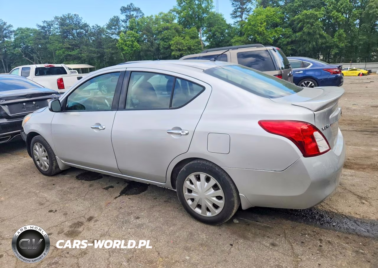 2014 Nissan Versa 1.6 S VIN:3N1CN7AP1EL814075 - 2