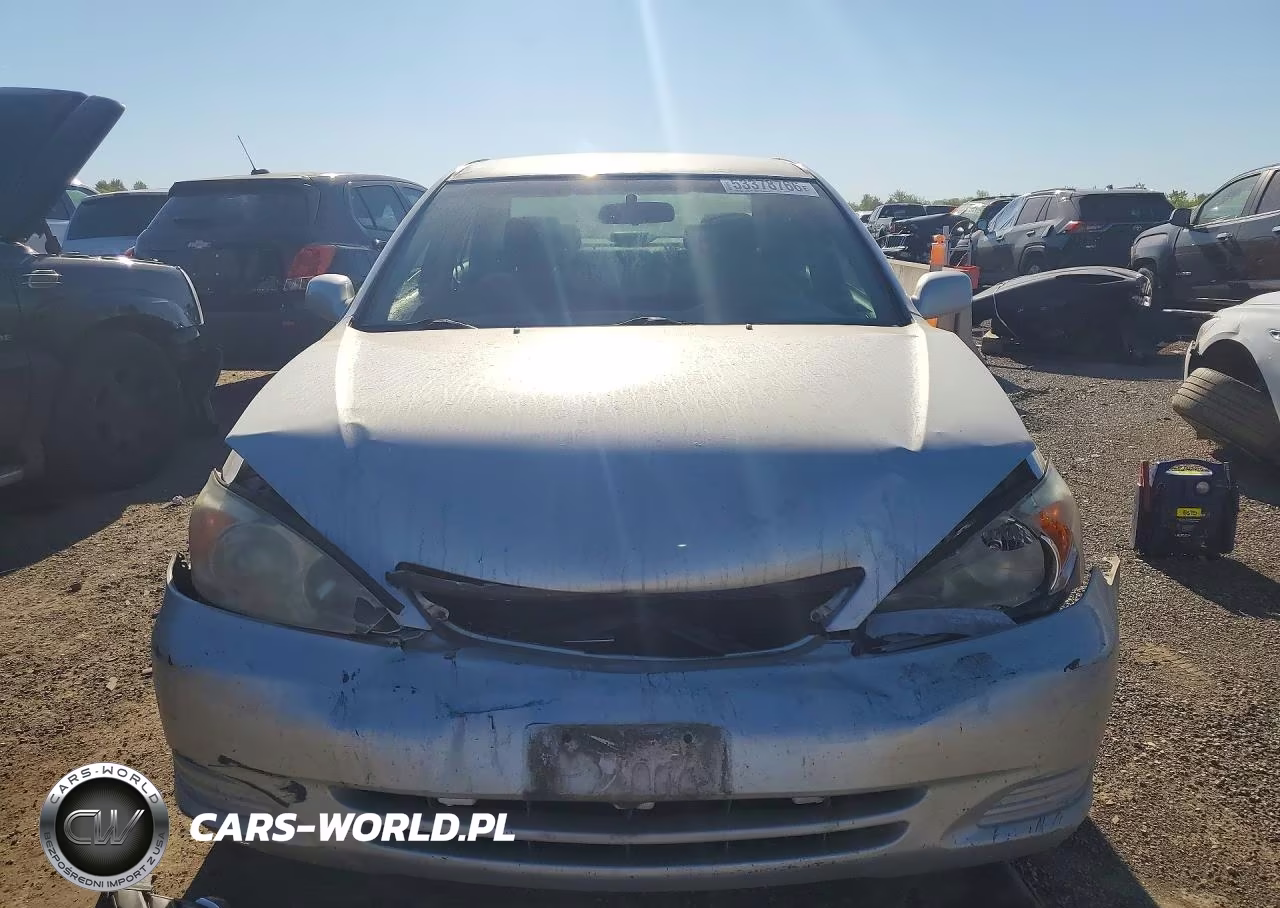 2003 Toyota Camry Le VIN:4T1BE32K63U676228 - 5