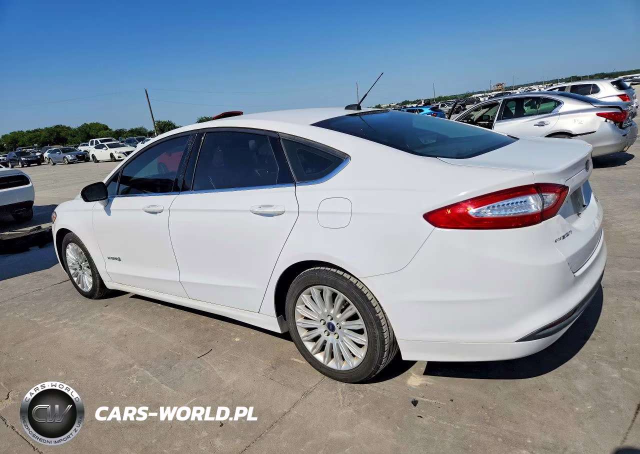 2016 Ford Fusion Se Hybrid VIN:3FA6P0LU0GR358199 - 2