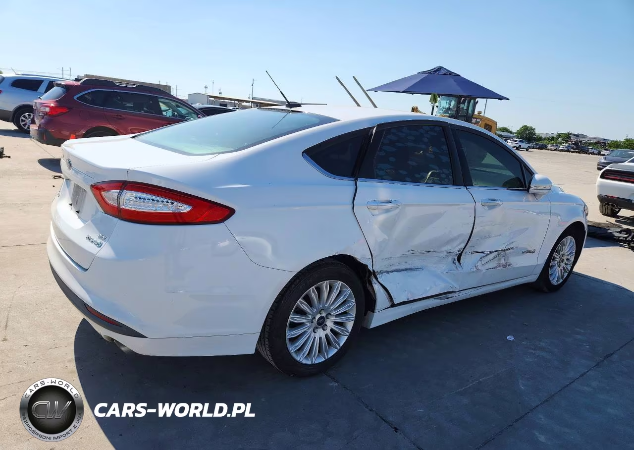 2016 Ford Fusion Se Hybrid VIN:3FA6P0LU0GR358199 - 3