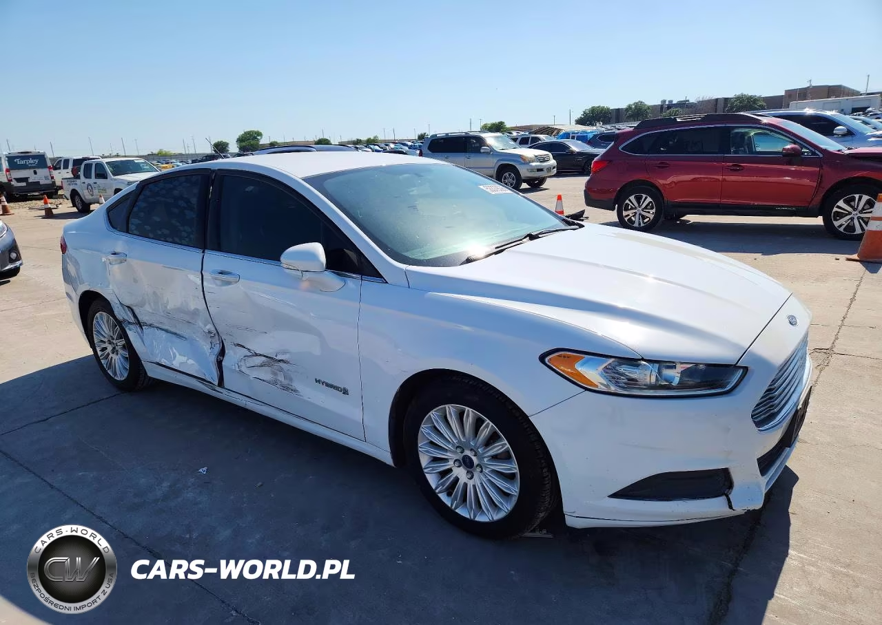 2016 Ford Fusion Se Hybrid VIN:3FA6P0LU0GR358199 - 4