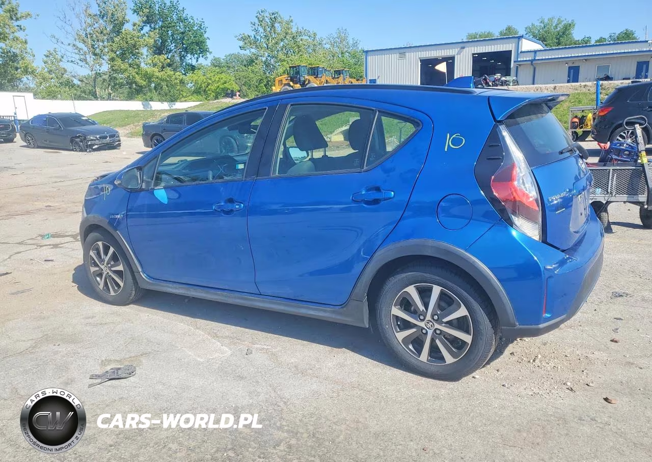 2018 Toyota Prius C Two VIN:JTDKDTB37J1614867 - 2