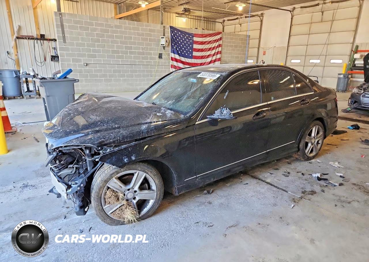 2011 Mercedes-Benz C 300 4Matic – zdjęcie 1 z 12