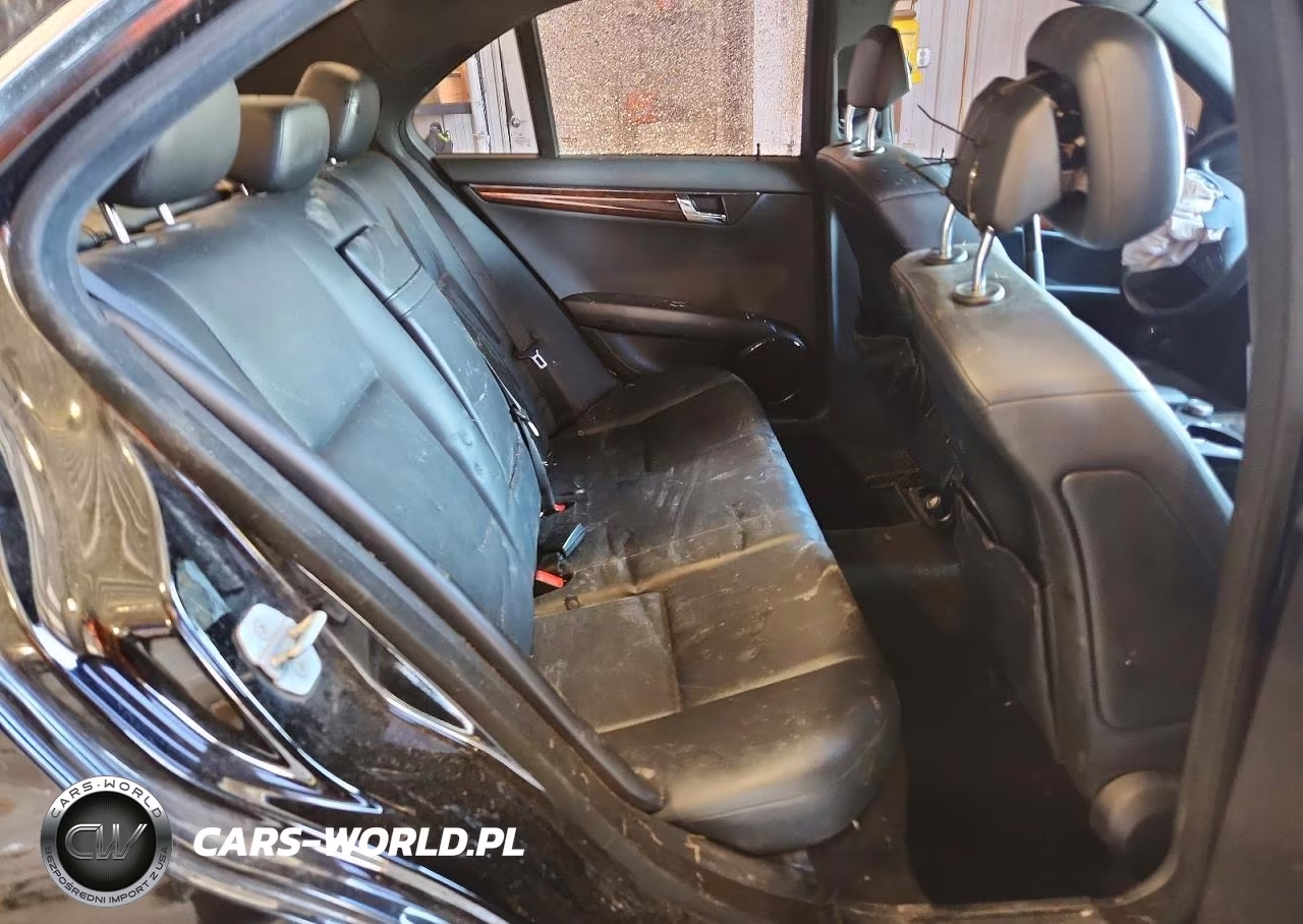 2011 Mercedes-Benz C 300 4Matic VIN:WDDGF8BB1BR135244 - 10