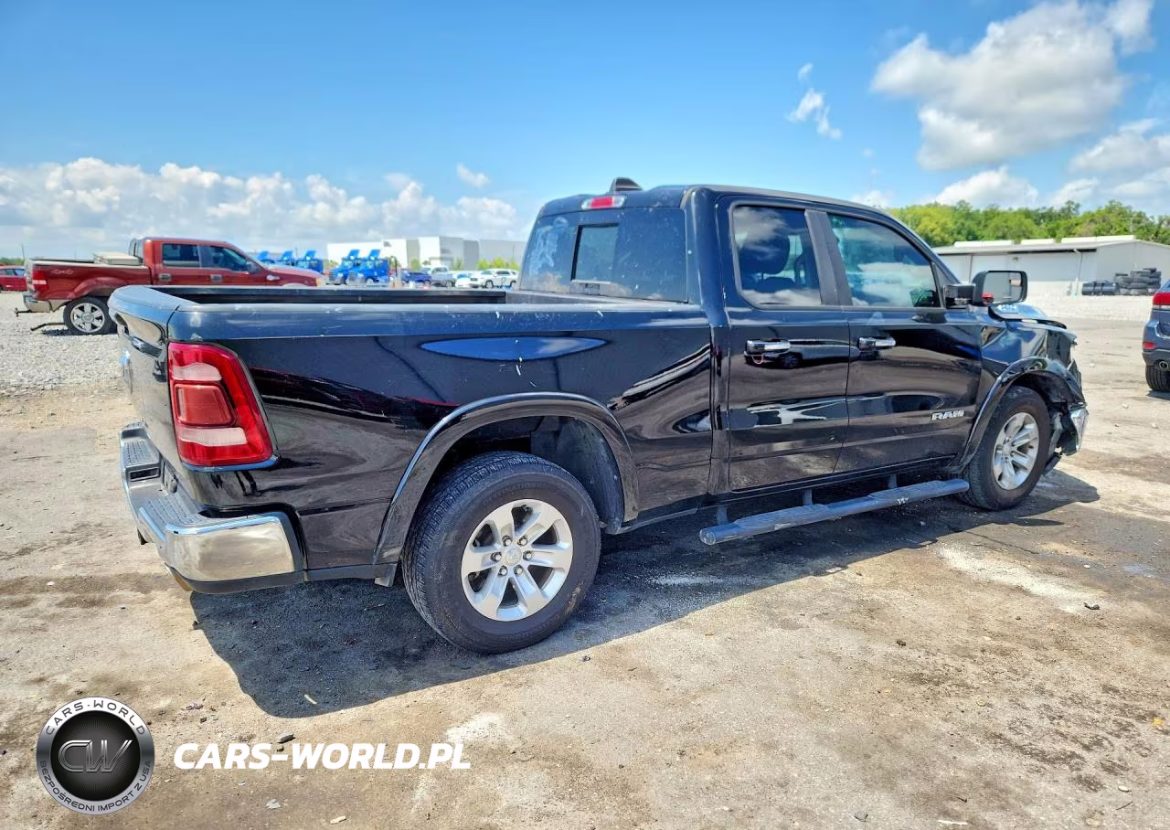 2019 Ram 1500 Laramie VIN:1C6RREDT6KN860285 - 3