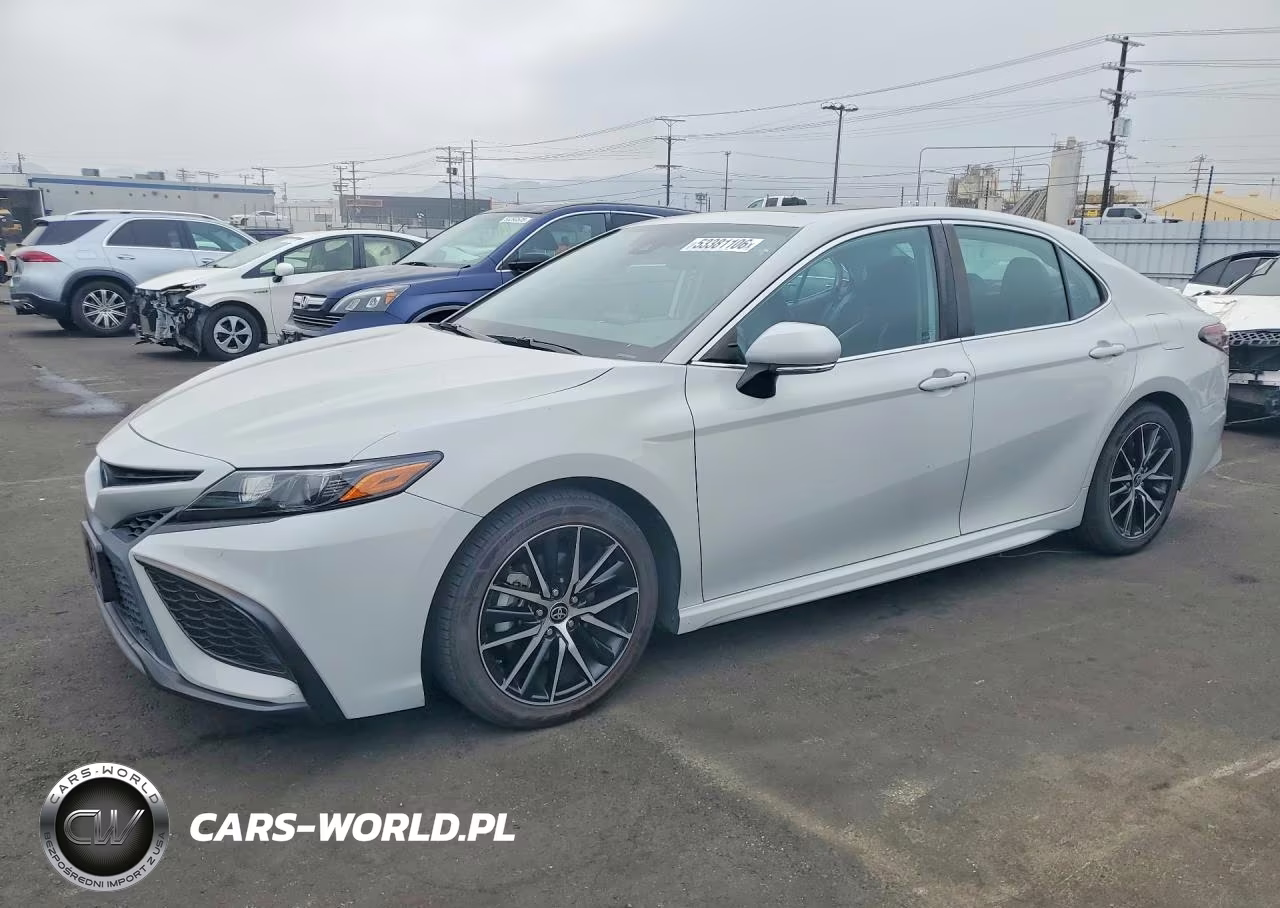 2022 Toyota Camry Hybrid Se – zdjęcie 1 z 12