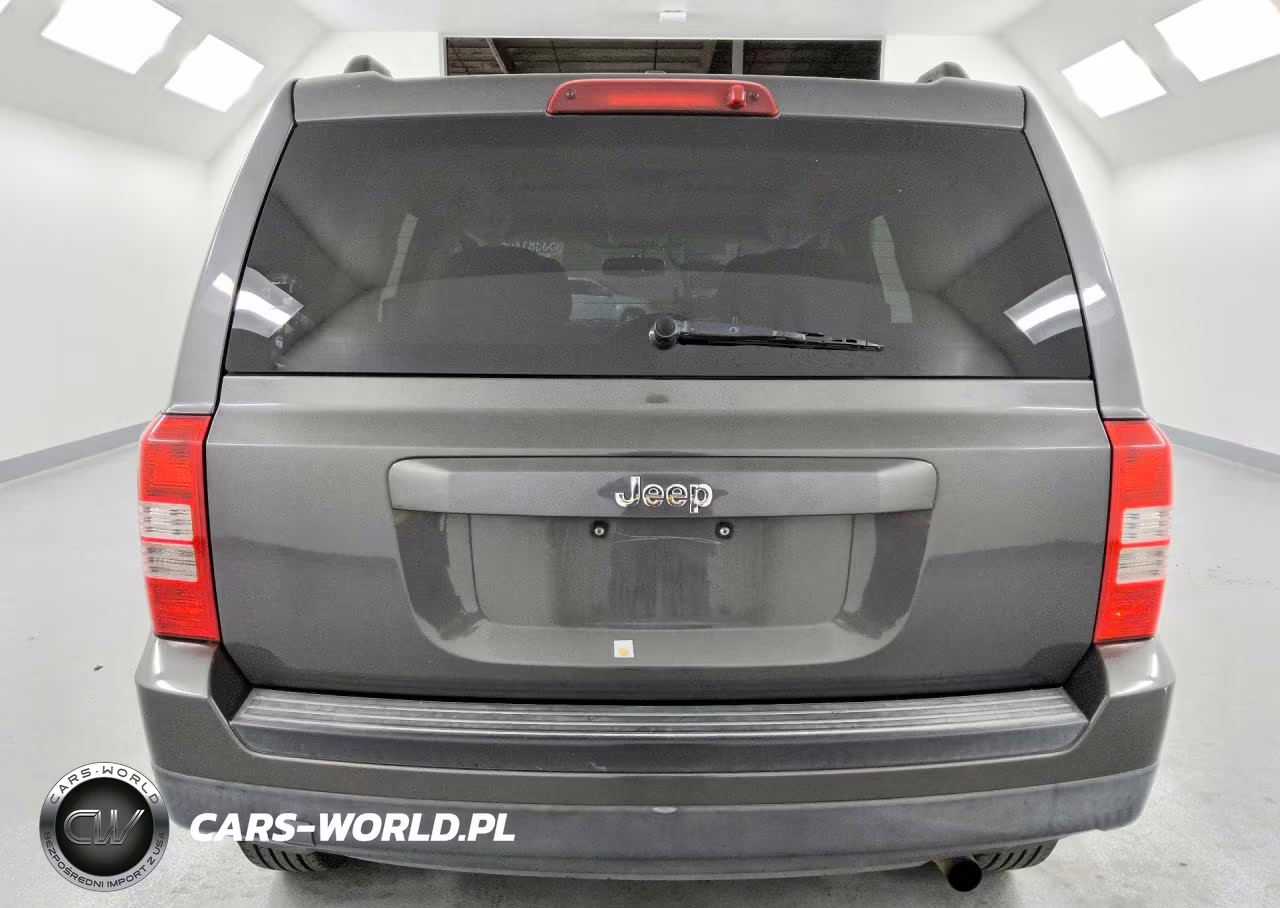 2016 Jeep Patriot Sport VIN:1C4NJPBA5GD664850 - 6