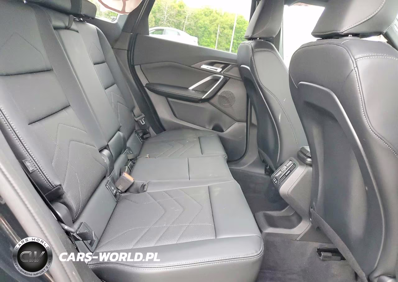 2026 BMW X1 xDrive28I VIN:WBX73EF00T5404016 - 11